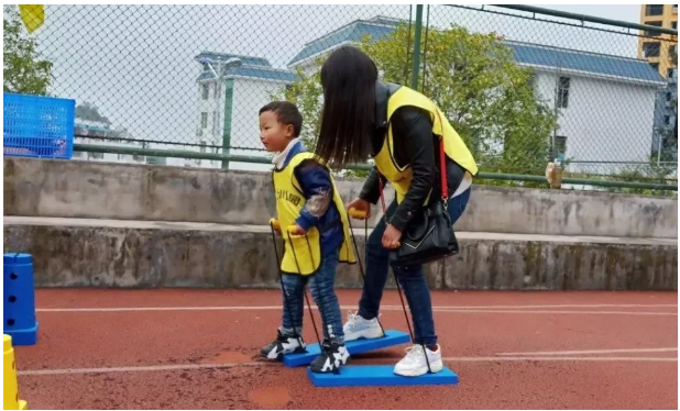 幼儿运动游戏的好处_幼儿运动会游戏_幼儿游戏运动的重要性