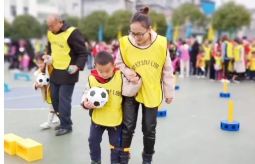 幼儿游戏运动的重要性_幼儿运动会游戏_幼儿运动游戏的好处